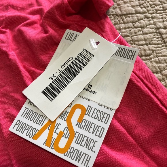 LuLaRoe XS pink Christy T NWT - Picture 2 of 3